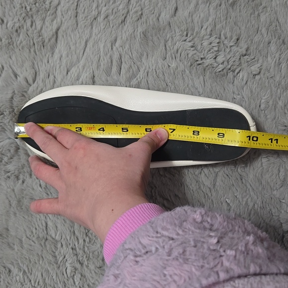 White Mary Janes flat shoes - Picture 9 of 12